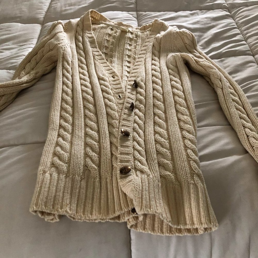 Sweater/Cardigan